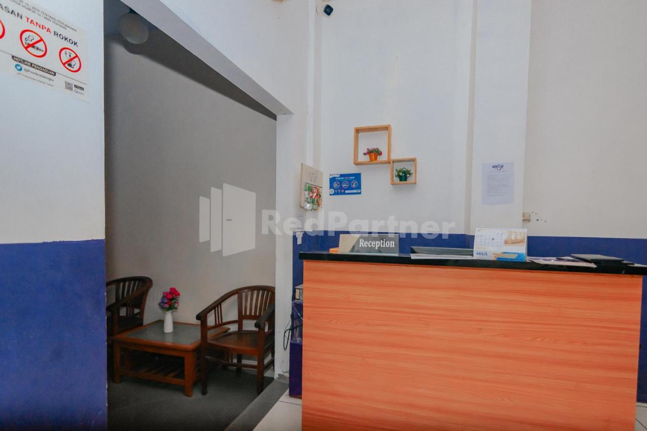 Ungu Kangen Hotel Bogor Mitra Reddoorz Exterior photo